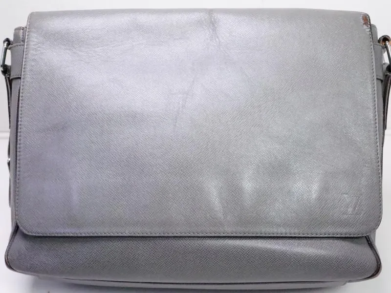 Authentic Pre-owned Louis Vuitton Taiga Glacier Gray Roman Gm Messenger Cross Body Bag M32626 200216