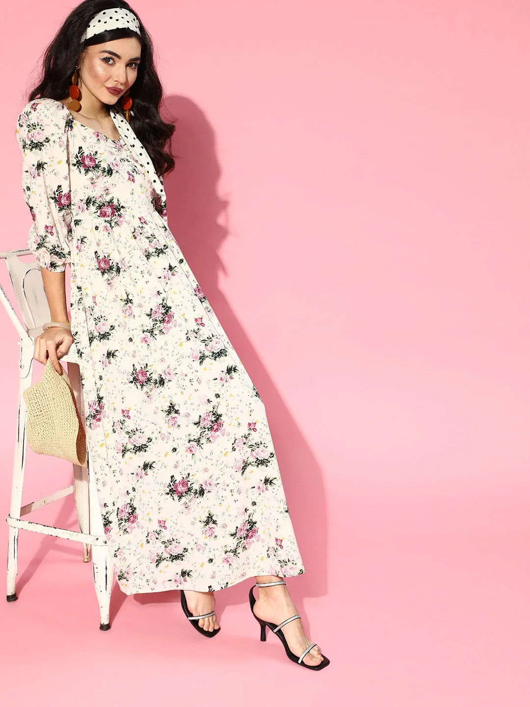 Berrylush Women Beige & Pink Floral Printed Sweetheart Neck Three-Quarter Sleeve Flared Maxi Dress